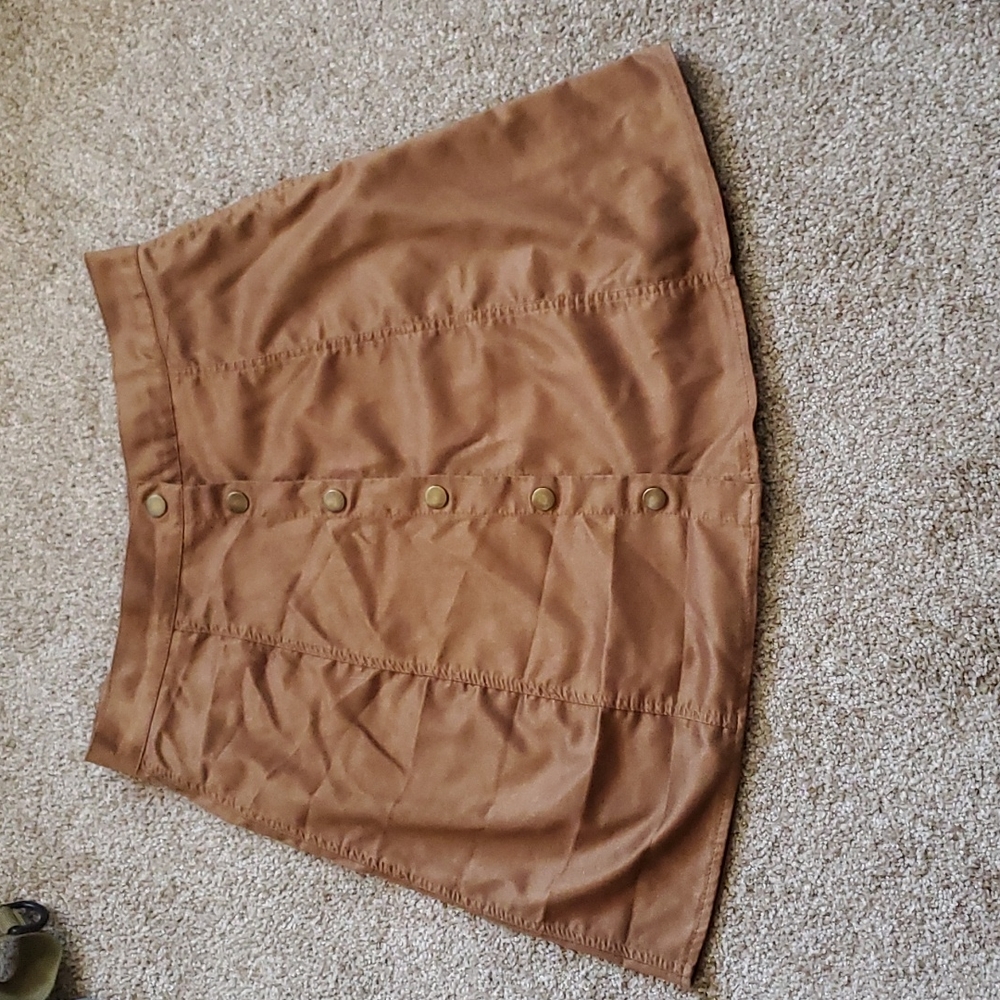 Camel skirt